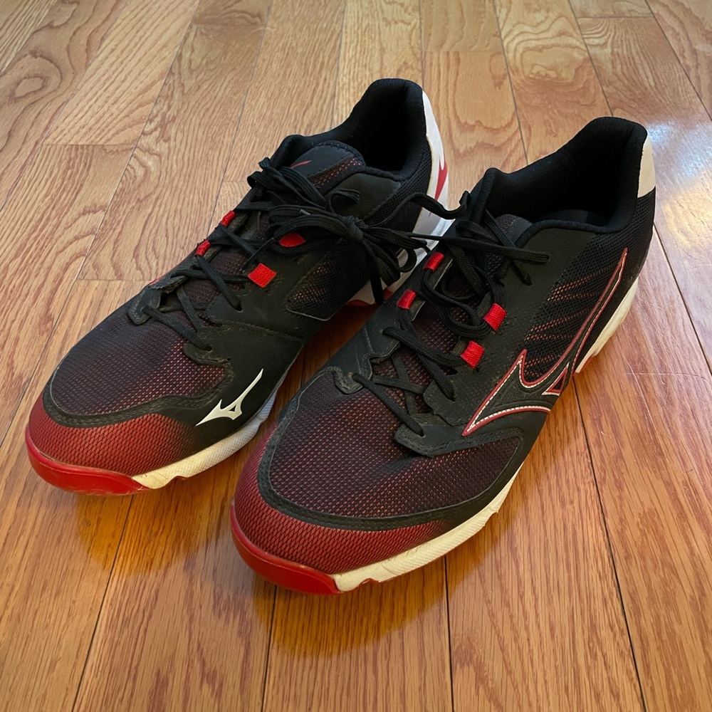 Mens baseball cleats sz 11.5